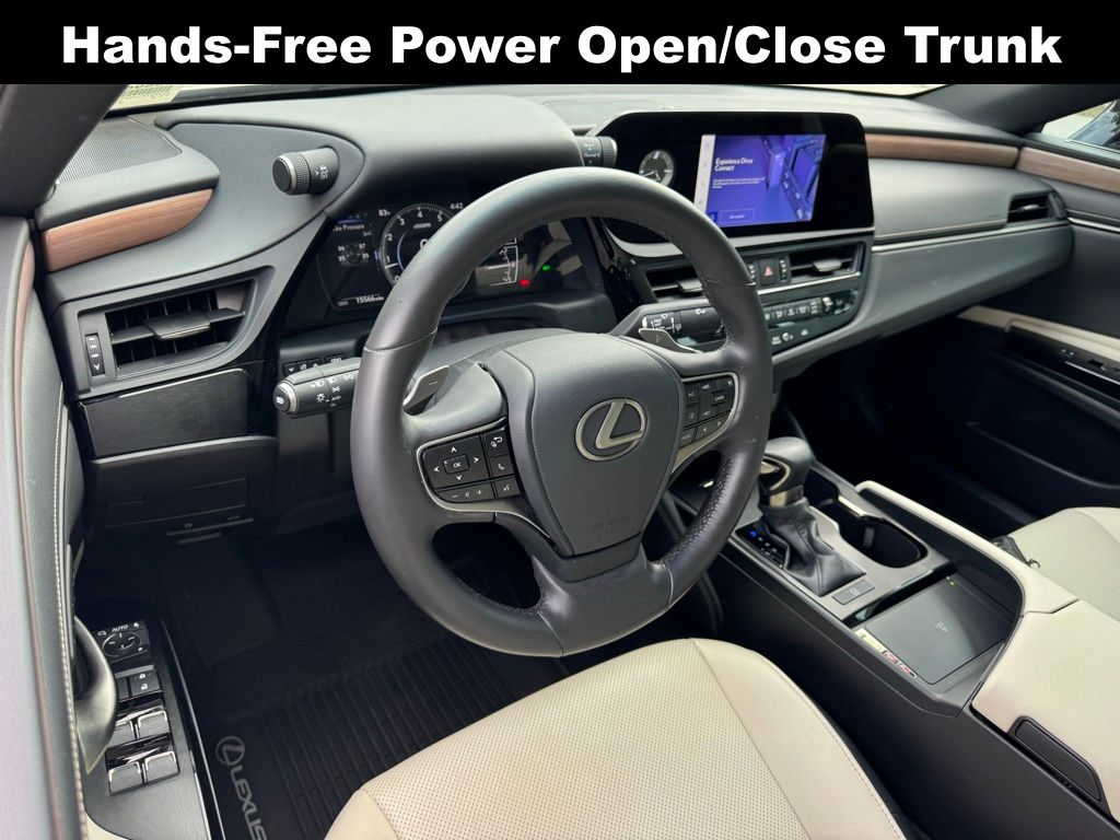 2024 Lexus ES 350 Premium photo 3
