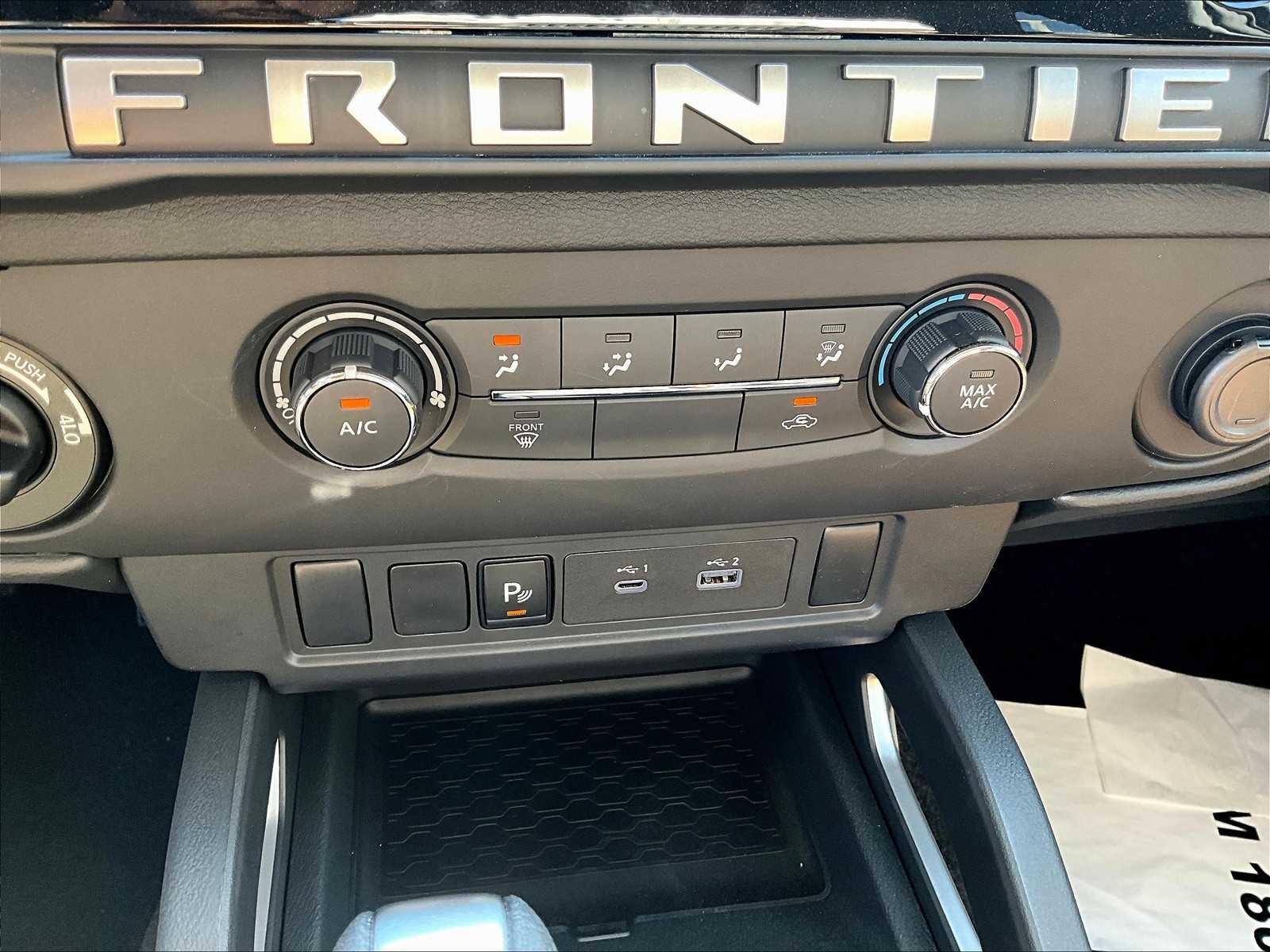2025 Nissan Frontier SV photo 19