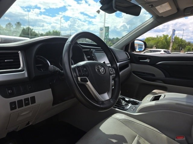 2017 Toyota Highlander Hybrid Limited photo 7