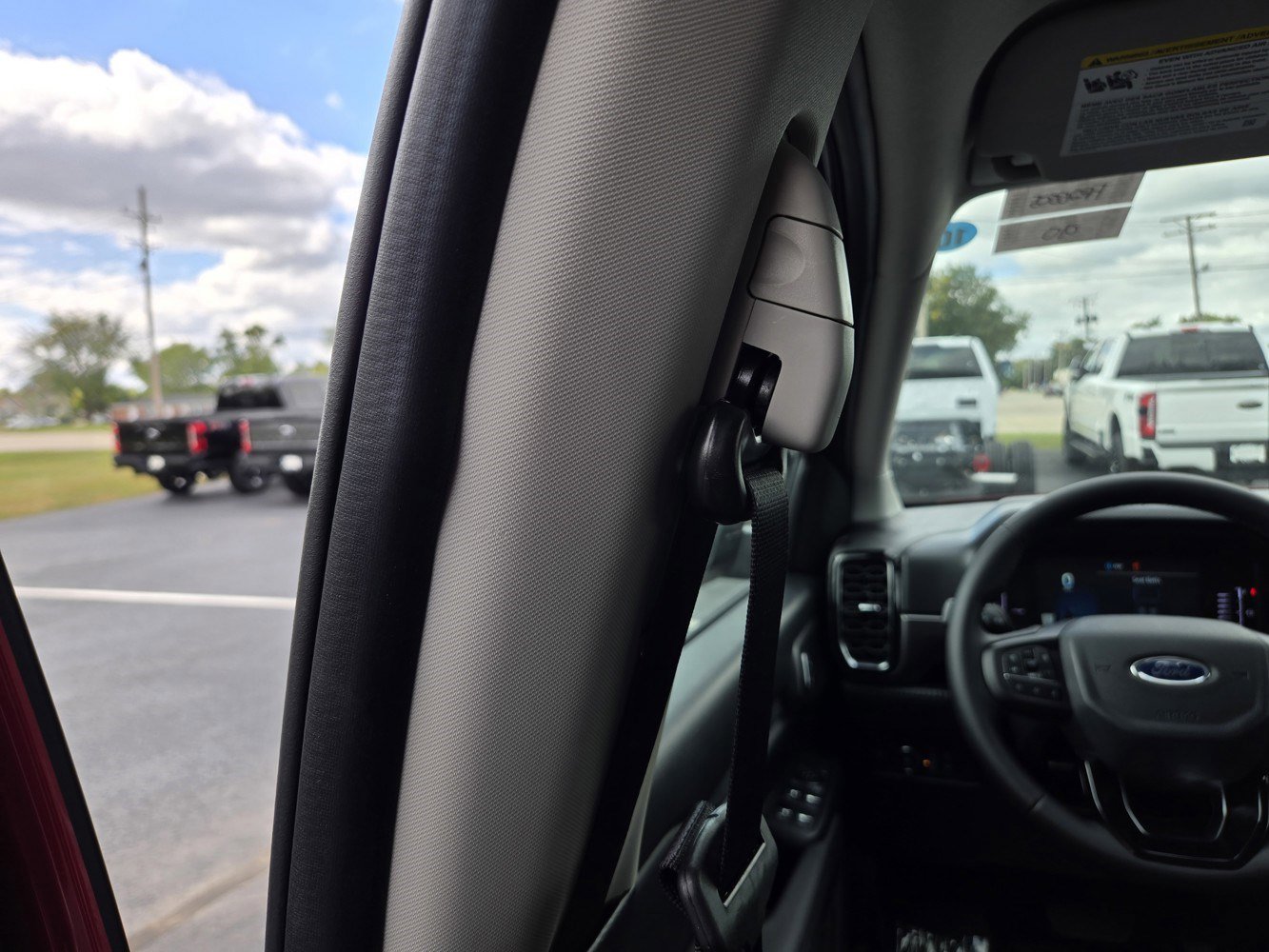 2025 Ford Ranger XLT photo 17