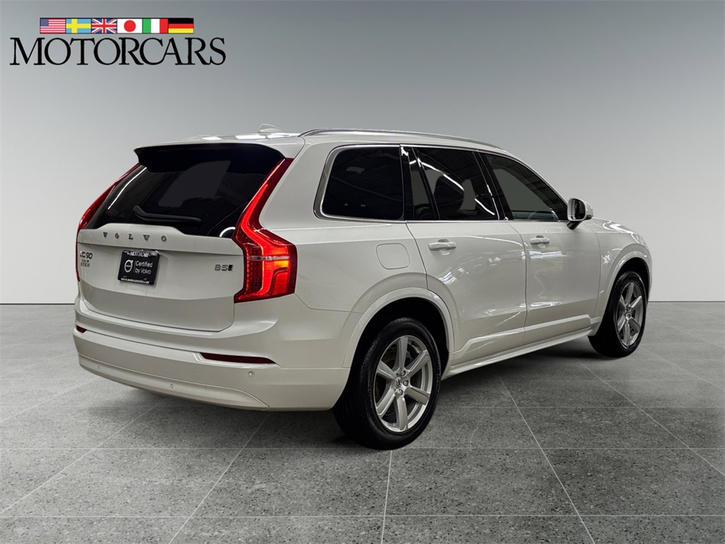 2023 Volvo XC90 B5 Core photo 3