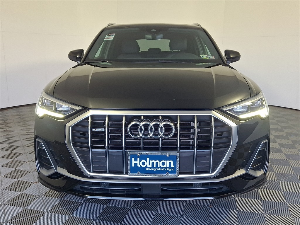 2023 Audi Q3 45 TFSI S line Premium photo 2