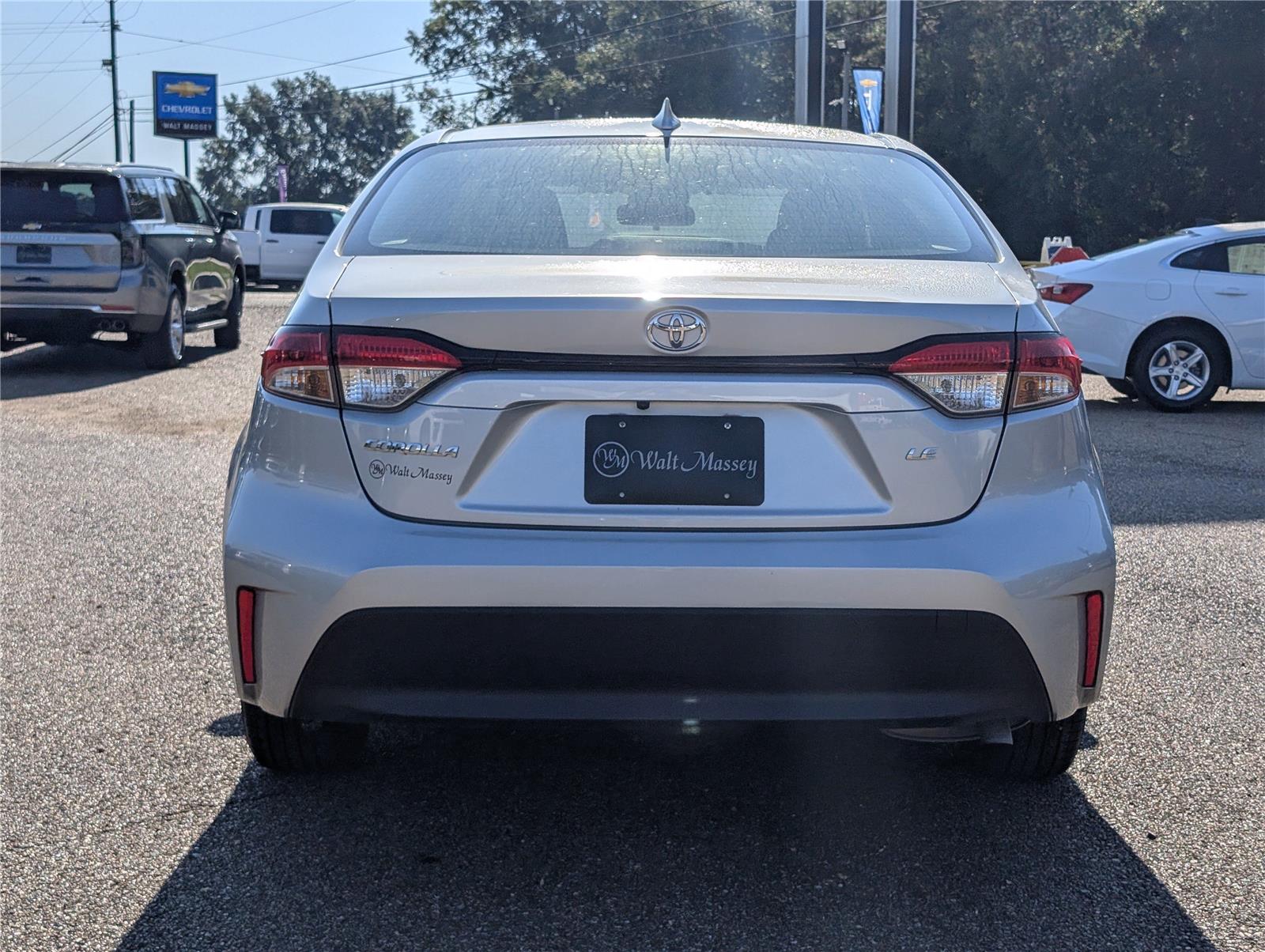 2023 Toyota Corolla LE photo 4