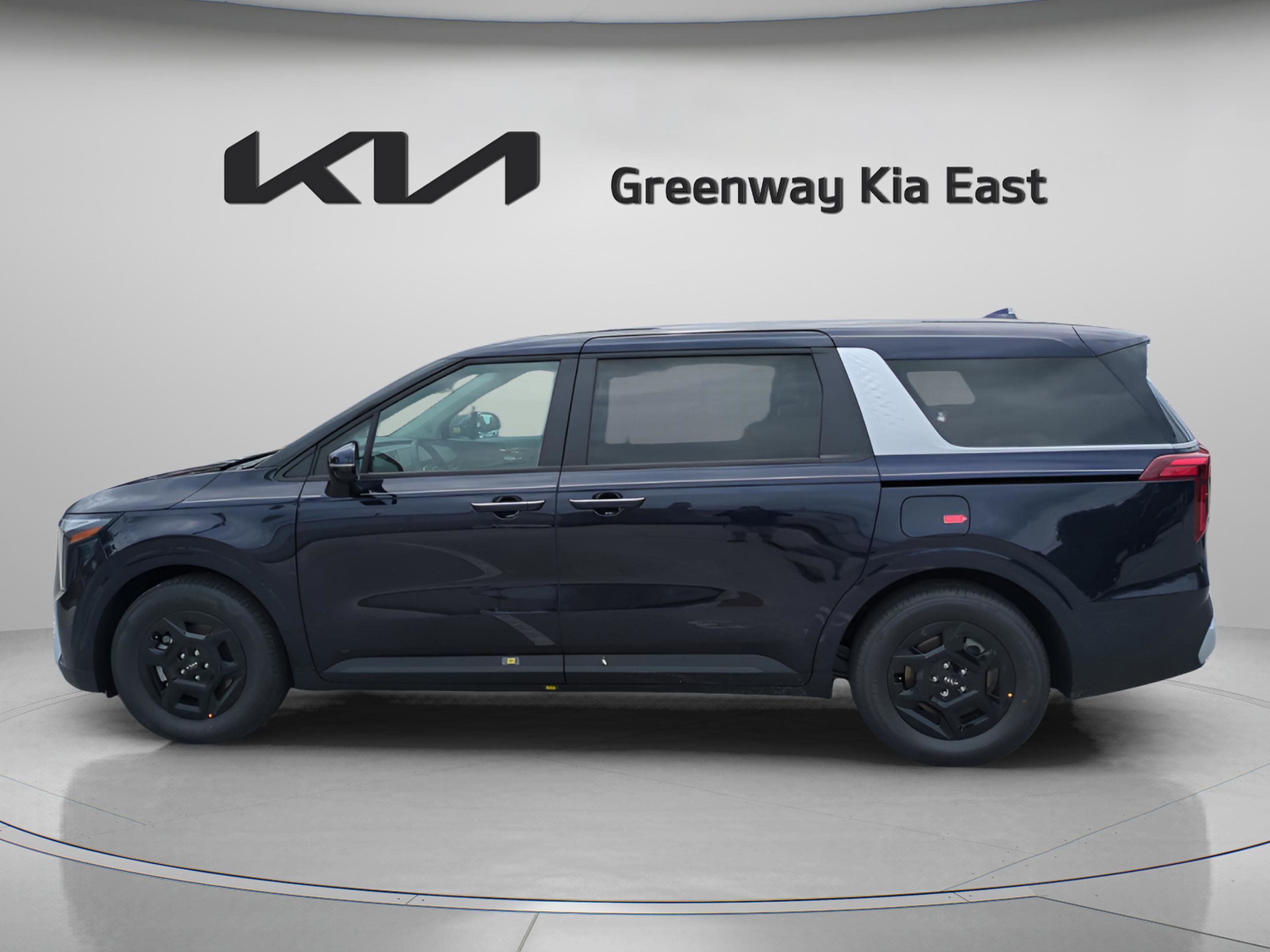 2026 Kia Carnival LX photo 4