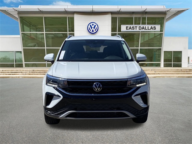 2024 Volkswagen Taos SE photo 5