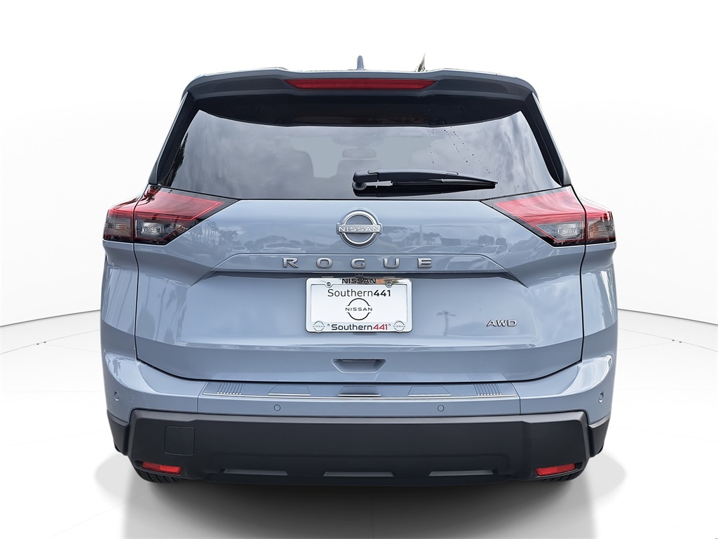 2026 Nissan Rogue SV photo 6