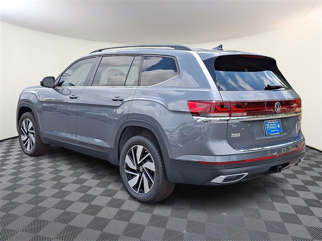 2025 Volkswagen Atlas SE Technology photo 4