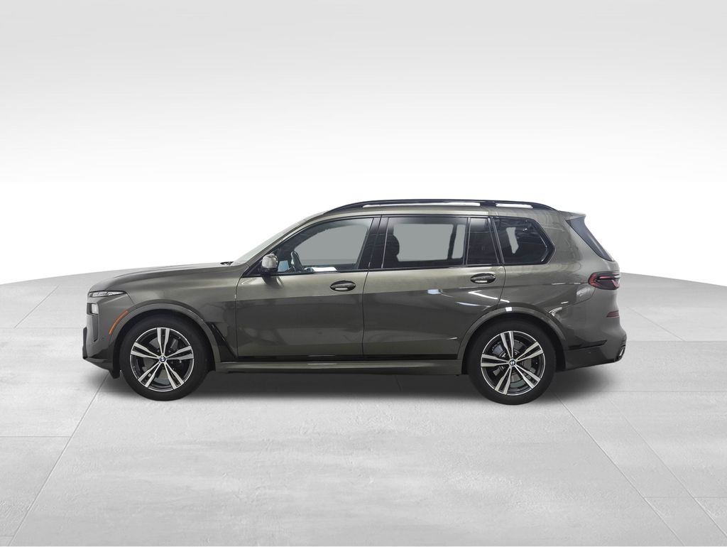 Used 2025 BMW X7 40i with VIN 5UX23EM07S9X67476 for sale in Minneapolis, Minnesota