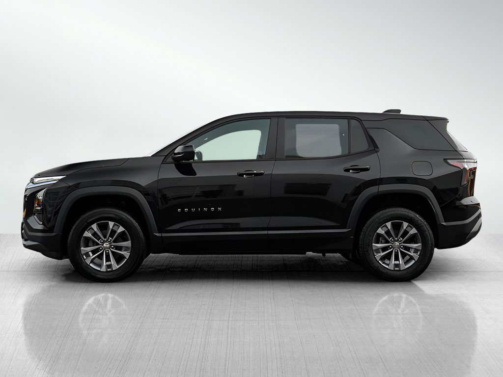 2026 Chevrolet Equinox LT photo 3