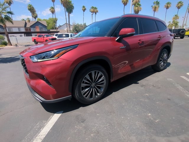 2020 Toyota Highlander Hybrid Platinum photo 3