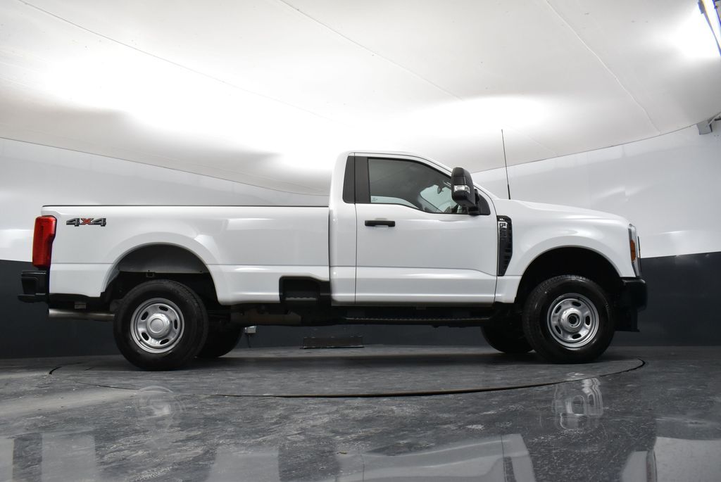 2024 Ford F-250 photo 28