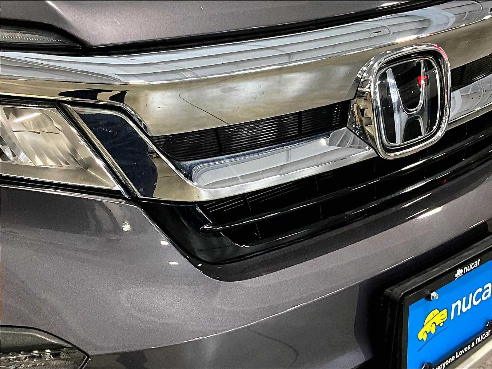 2020 Honda Pilot Touring photo 29
