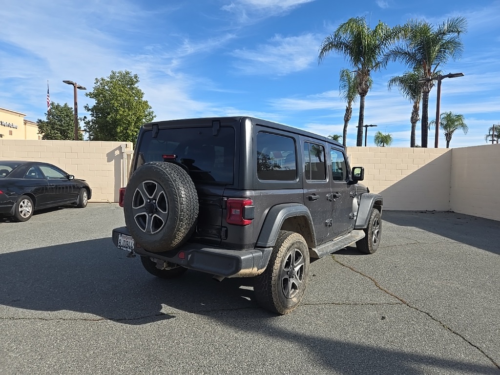 Used 2018 Gray Jeep Unlimited Sport S image 4