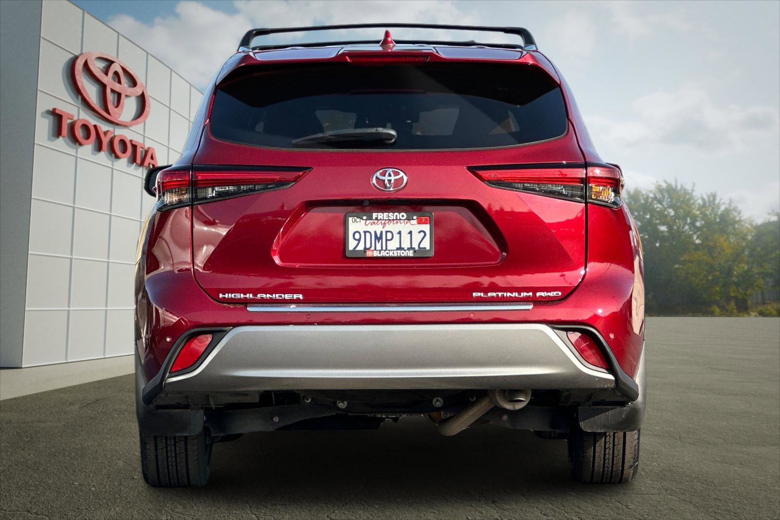 2022 Toyota Highlander Platinum photo 3