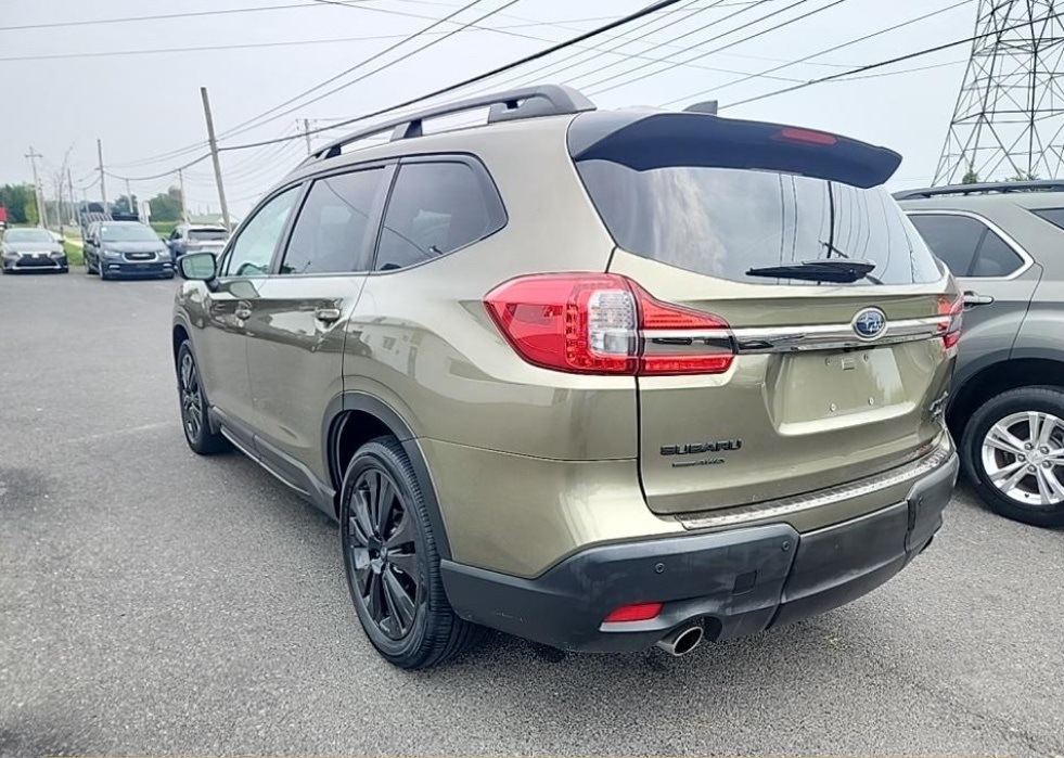 2022 Subaru Ascent Onyx Edition photo 4