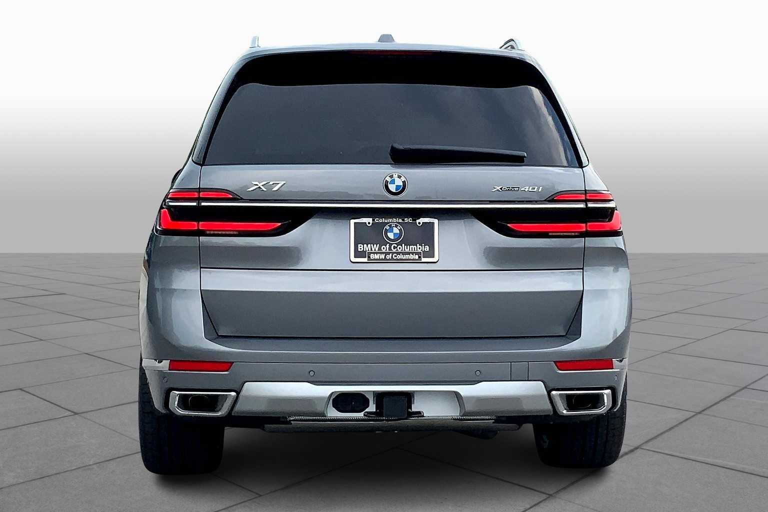 New 2026 Skyscraper Grey Metallic BMW xDrive40i image 4