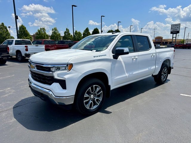 2025 Chevrolet Silverado 1500 LT photo 5