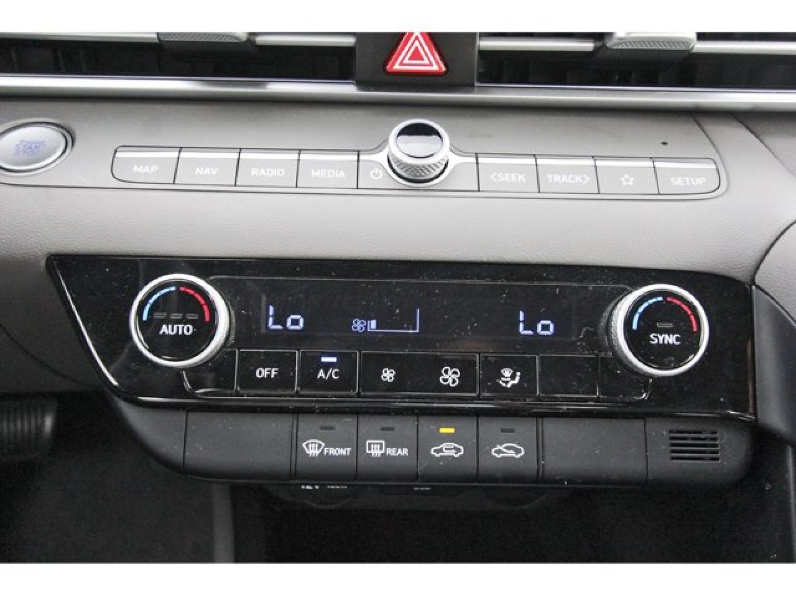 2024 Hyundai Elantra SEL White at Robbins Nissan