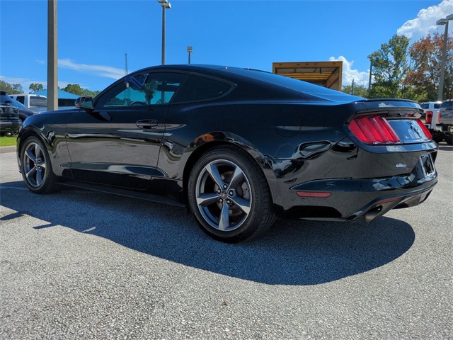 2015 Ford Mustang V6 photo 5