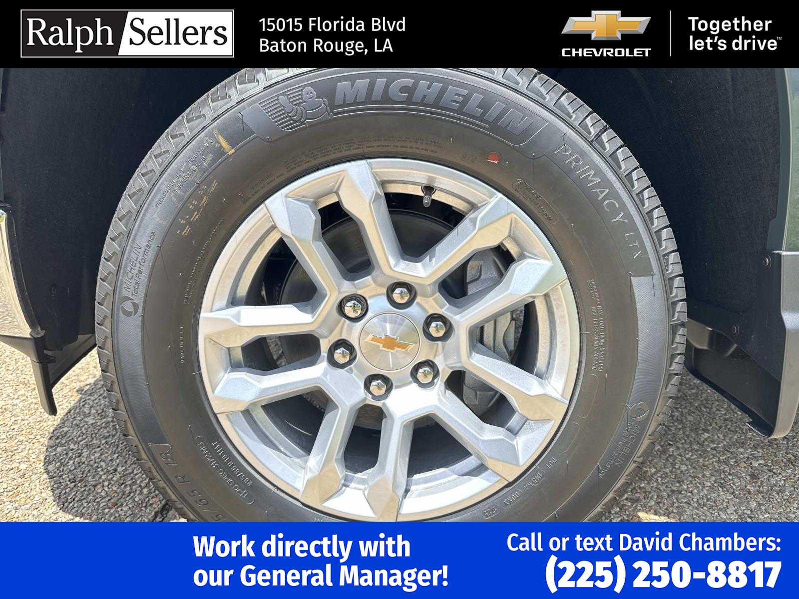 2025 Chevrolet Silverado 1500 LT photo 3