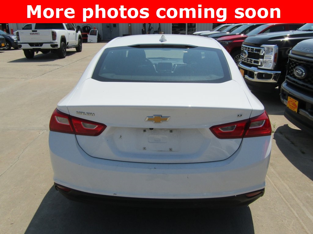 2023 Chevrolet Malibu 1LT photo 4