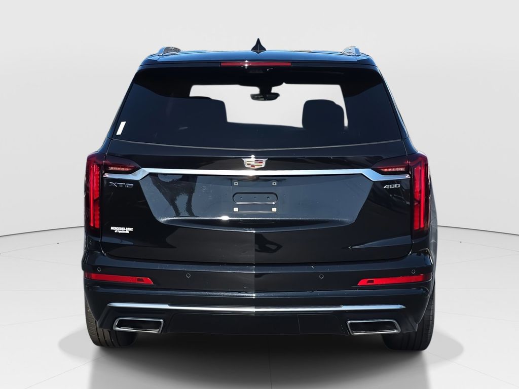 2022 Cadillac XT6 Premium Luxury photo 3