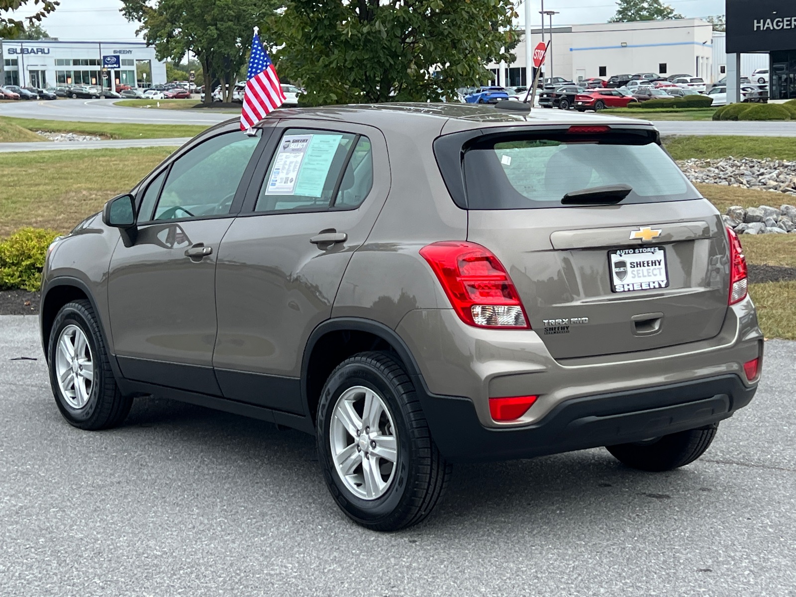2021 Chevrolet Trax LS photo 4