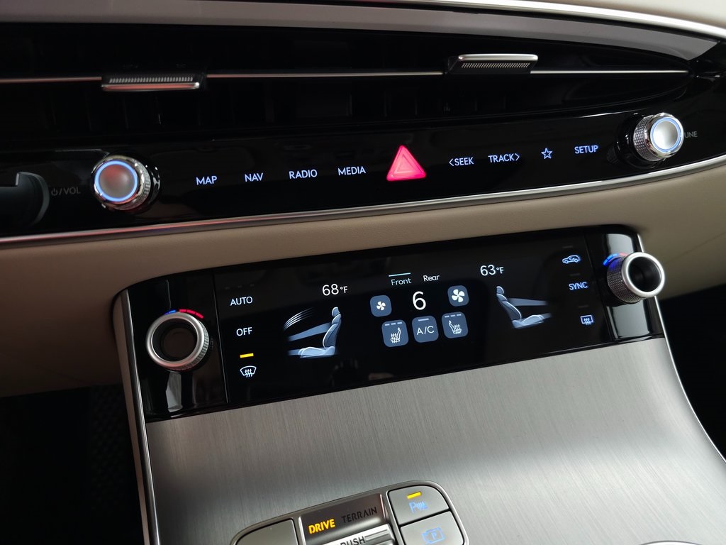 2026 Genesis GV70 2.5T Select photo 18