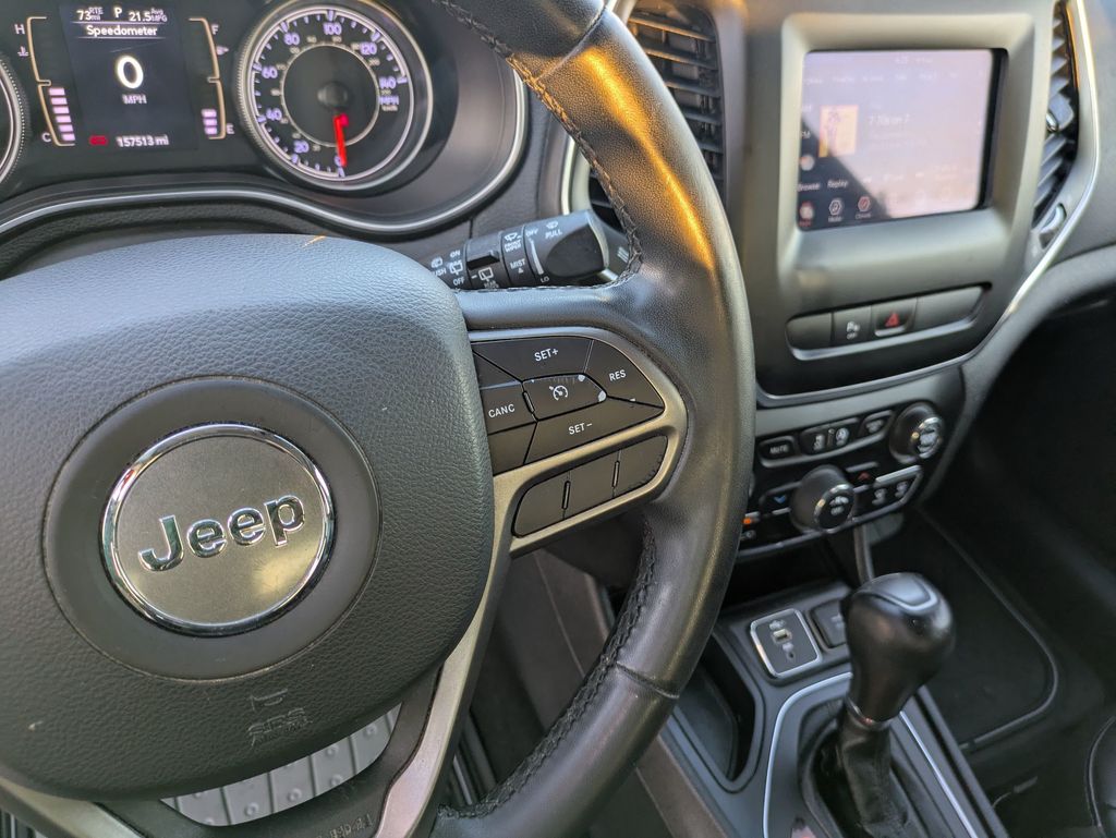 2020 Jeep Cherokee Latitude photo 13