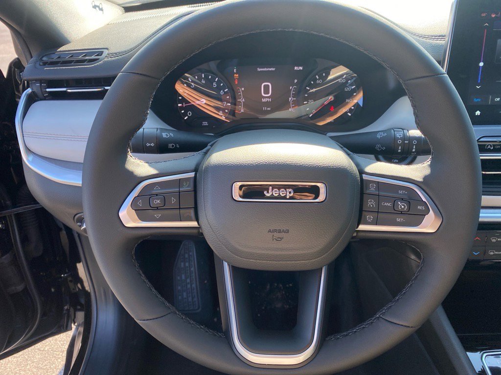 2025 Jeep Compass Limited photo 6