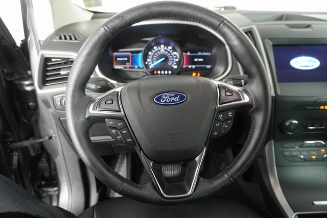 2020 Ford Edge SEL photo 20