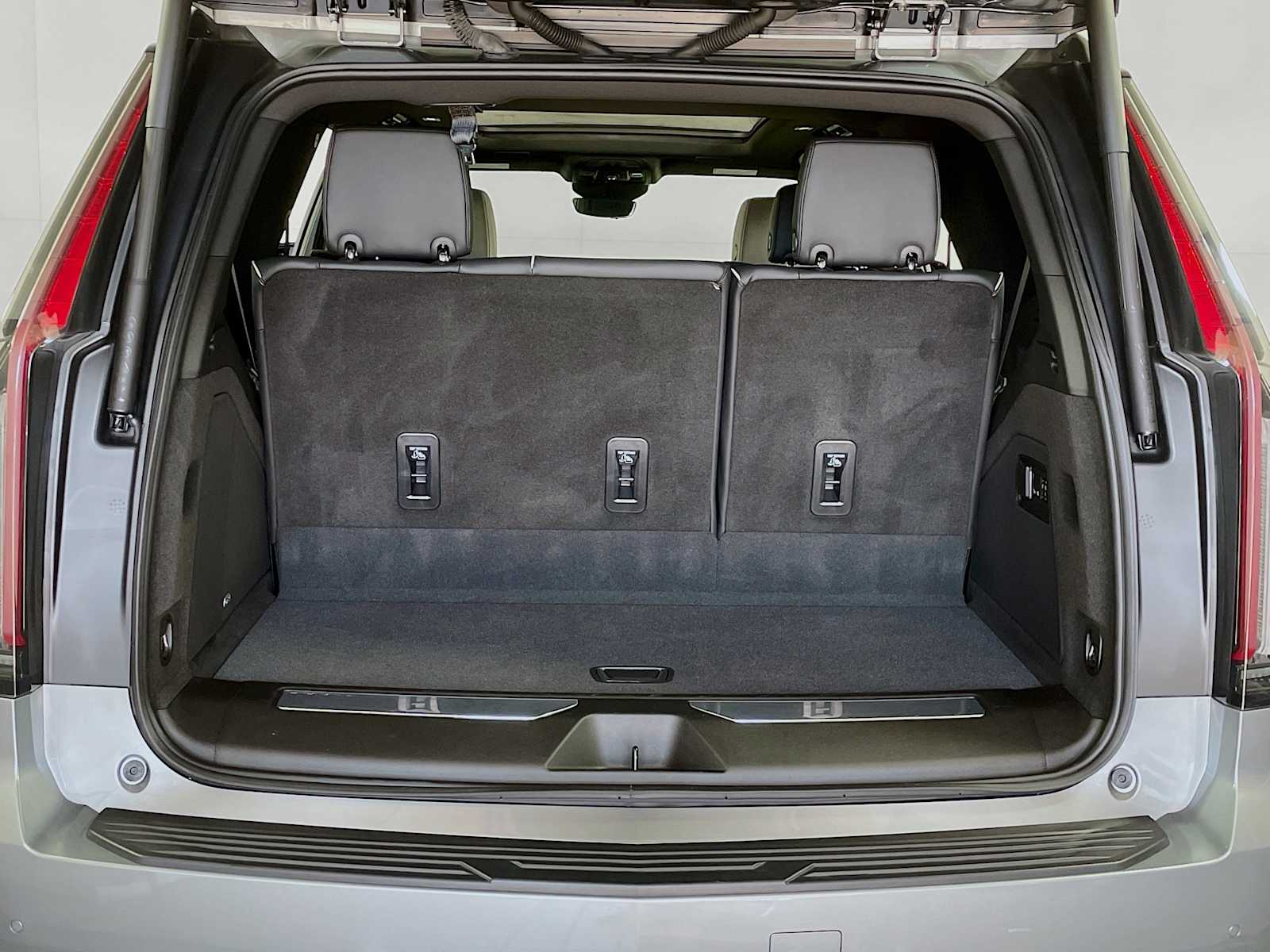 2023 Cadillac Escalade Premium Luxury photo 22