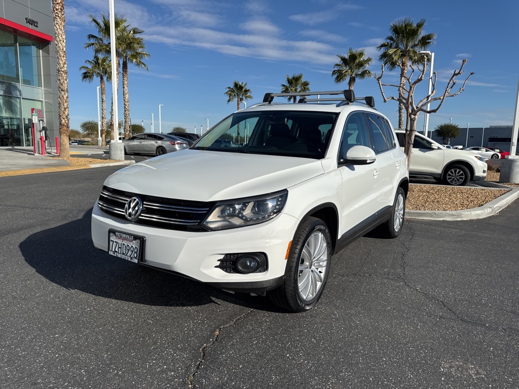 Used 2016 Volkswagen Tiguan SE with VIN WVGAV7AX8GW530312 for sale in Victorville, CA