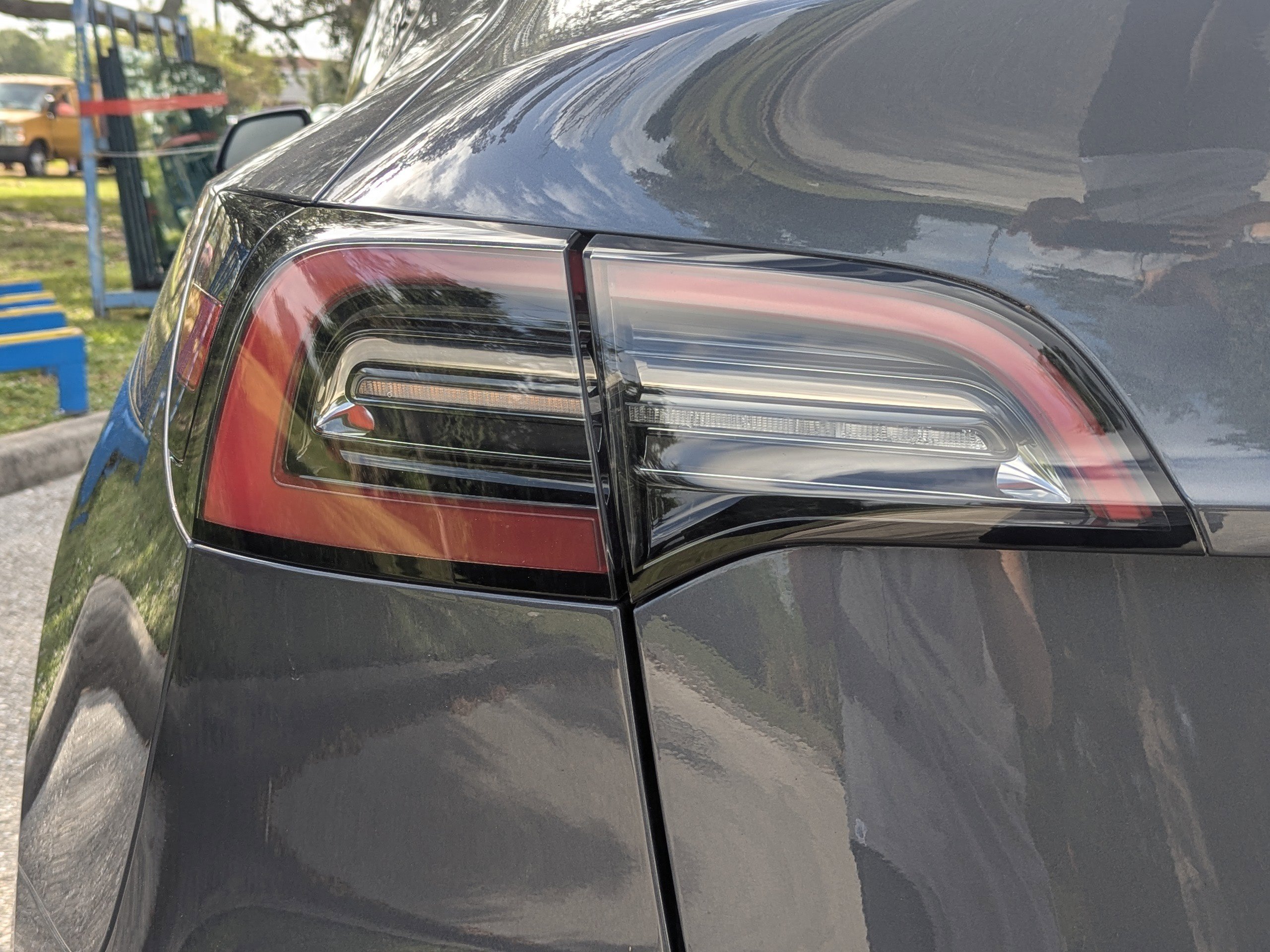 2023 Tesla Model Y Long Range photo 10