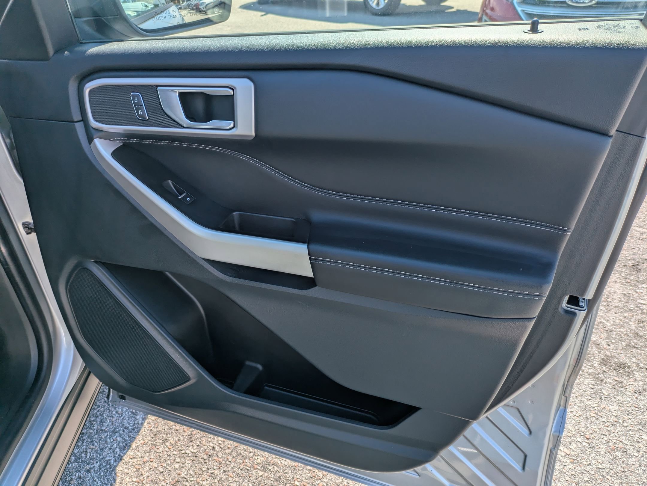 2022 Ford Explorer XLT photo 28