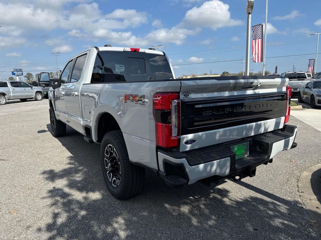 2026 Ford F-250 Platinum photo 4