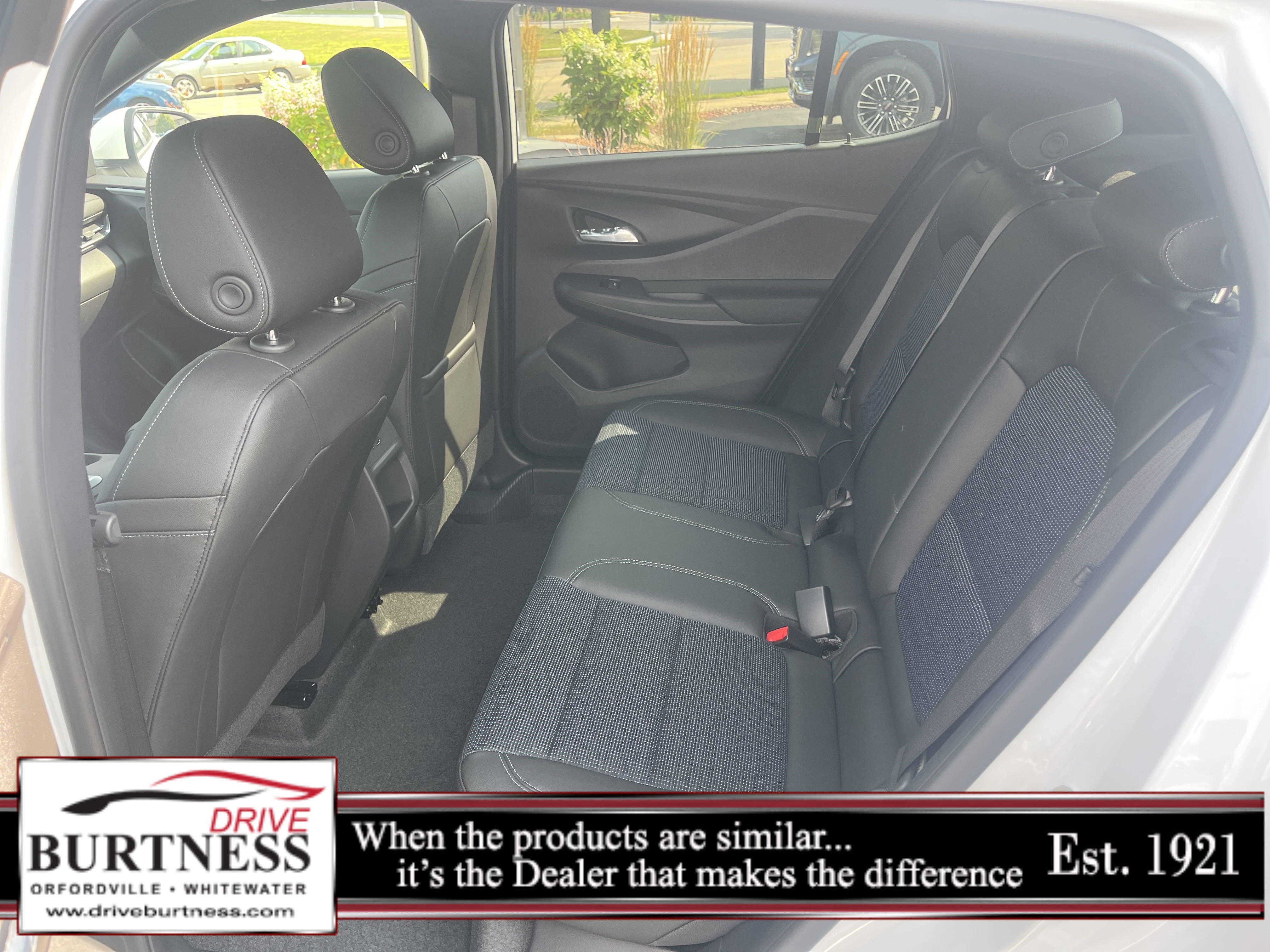 2025 Buick Envista Preferred photo 13