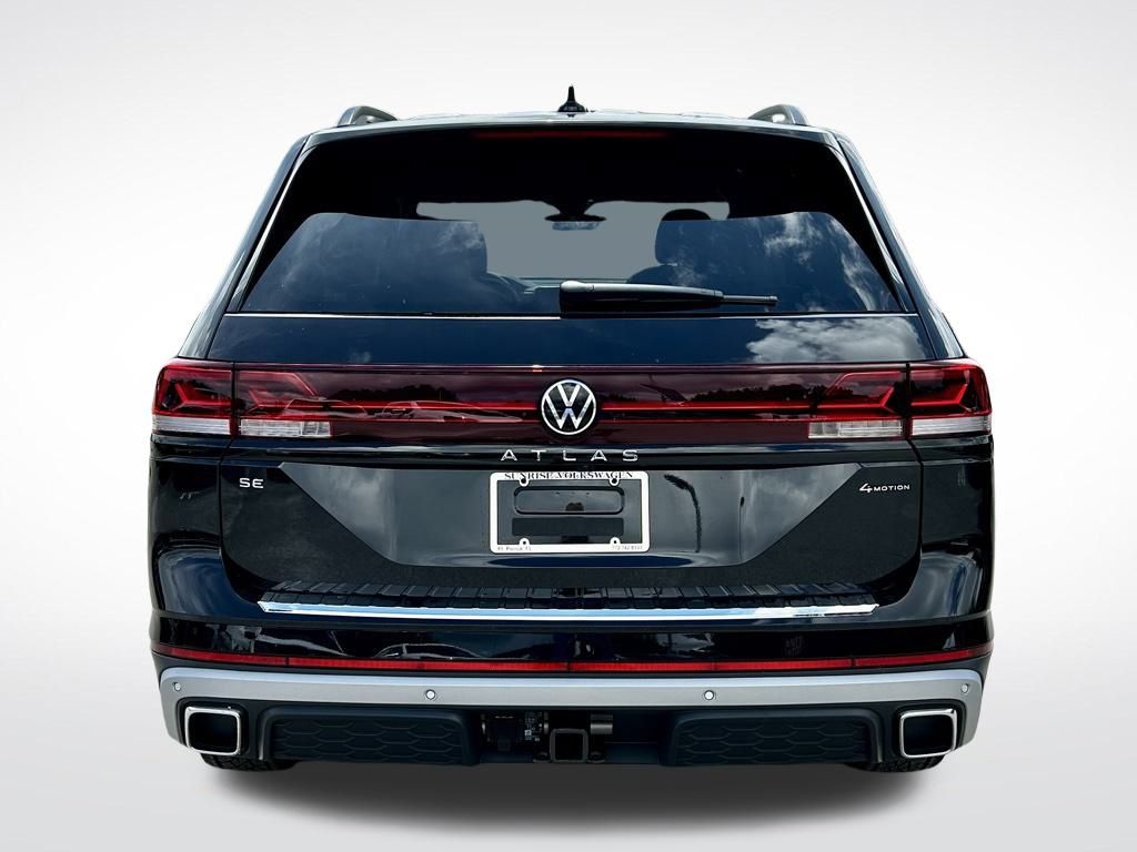 2026 Volkswagen Atlas Peak Edition SE photo 4