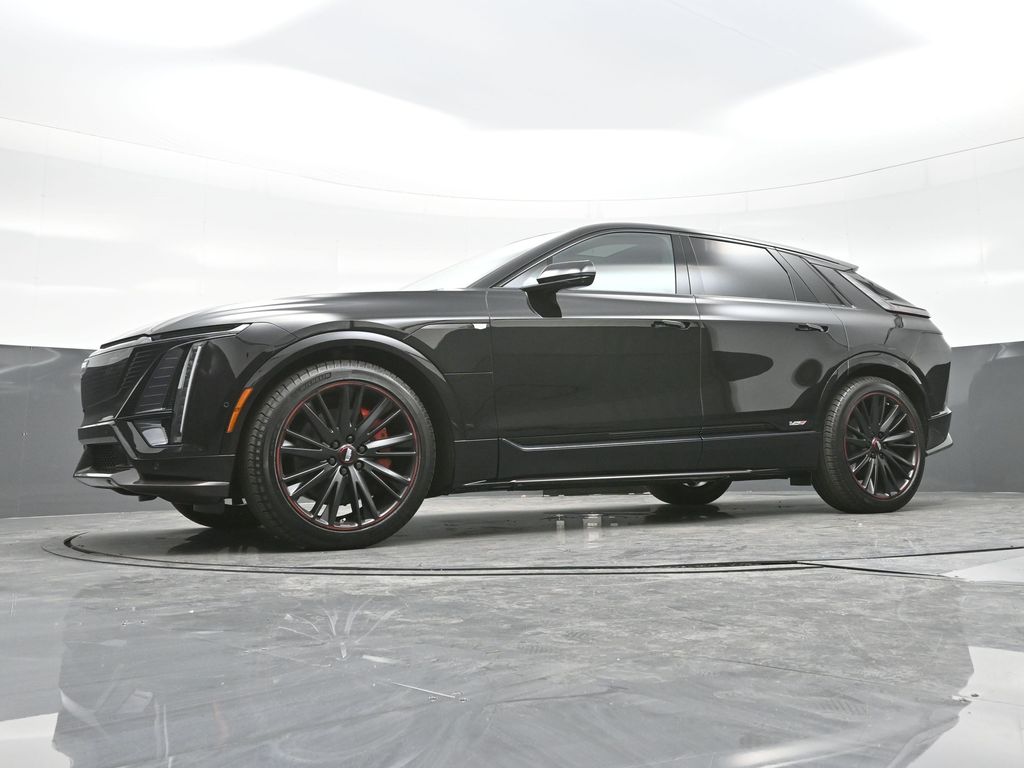 2026 Cadillac Lyriq photo 17