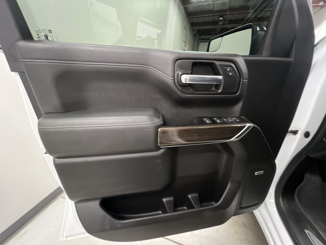 2019 Chevrolet Silverado 1500 LT Trail Boss photo 21