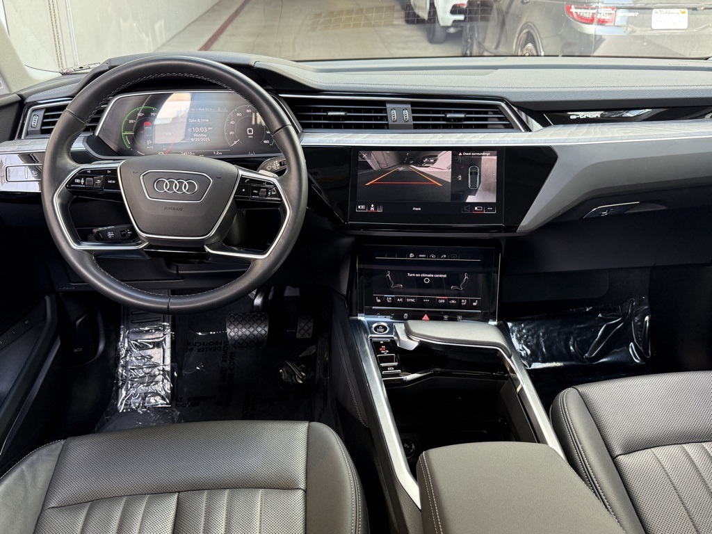 2024 Audi Q8 E-tron Premium Plus photo 27