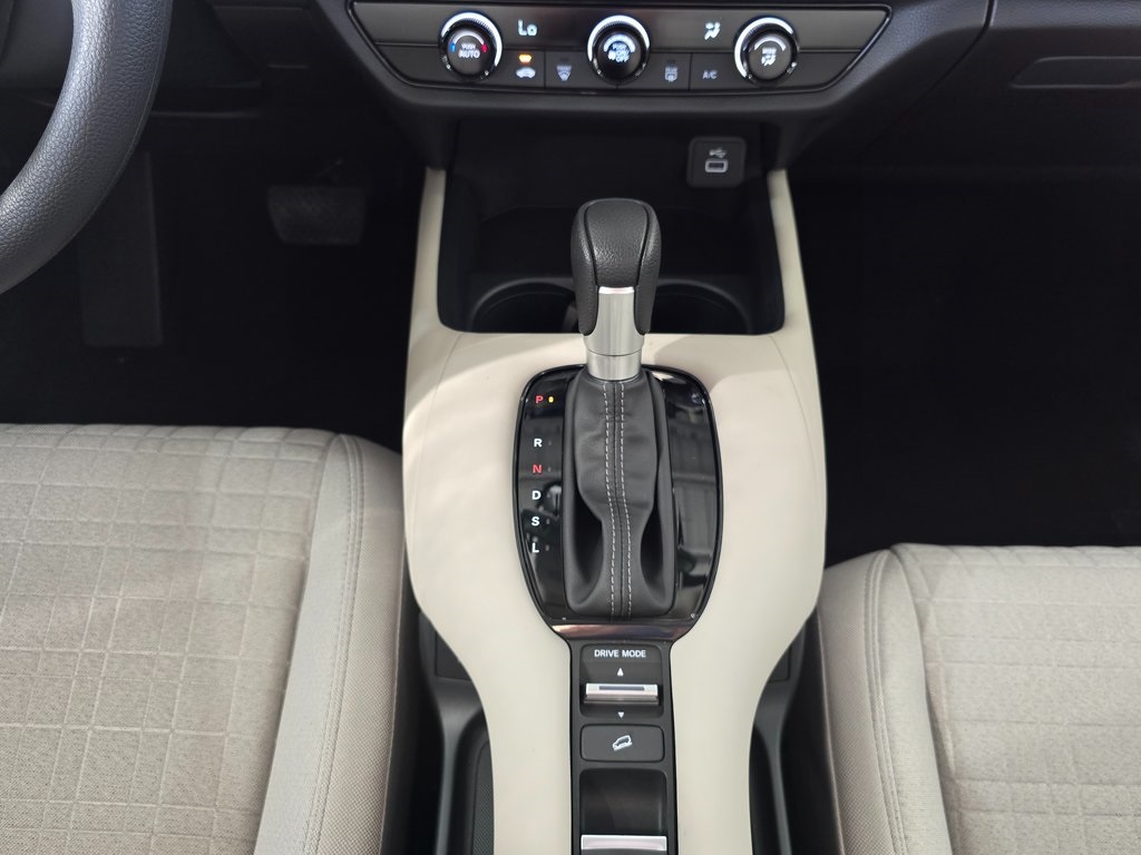 2025 Honda HR-V LX photo 30