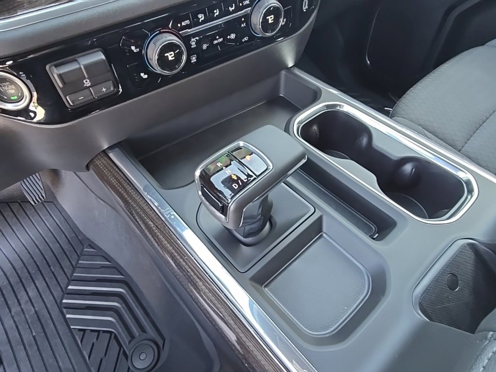 2025 Chevrolet Silverado 1500 RST photo 16