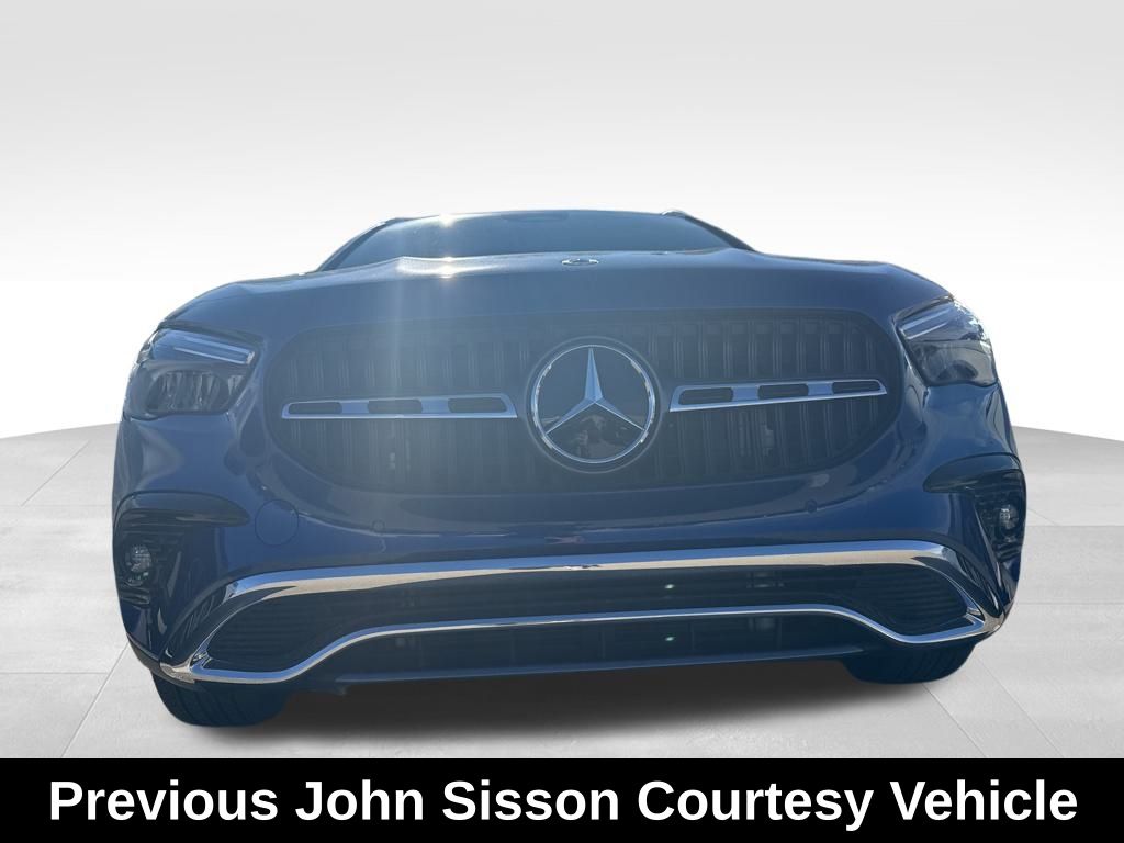 2025 Mercedes Benz GLA 250 4MATIC photo 4