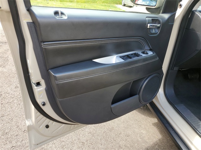 2017 Jeep Compass High Altitude photo 7