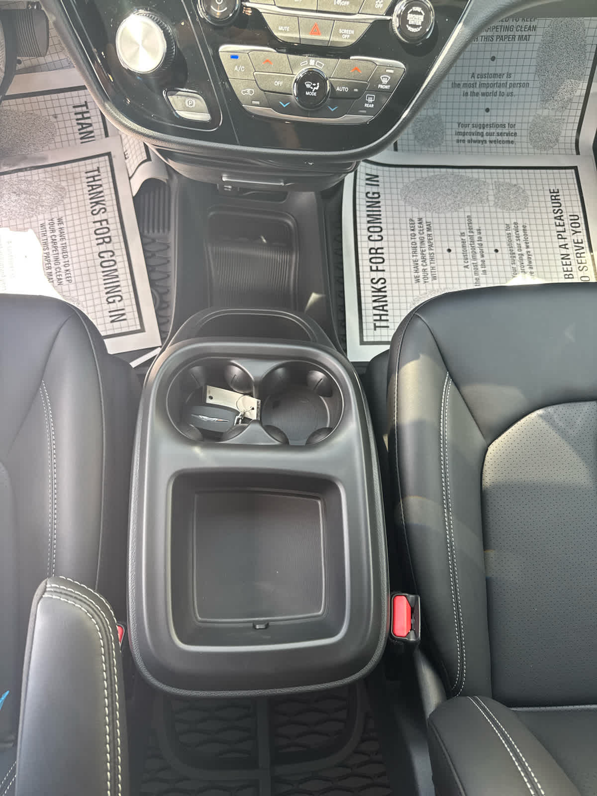 2026 Chrysler Voyager LX photo 31