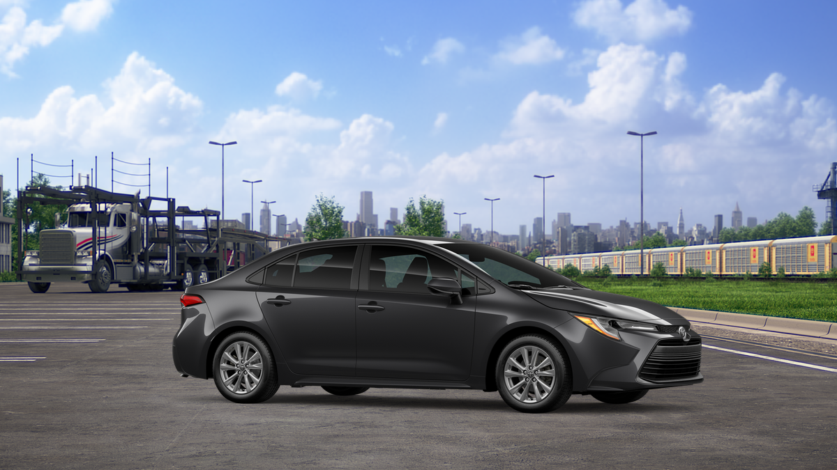 2026 Toyota Corolla LE photo 13