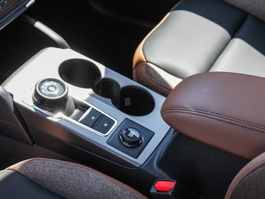2025 Ford Bronco Sport Outer Banks photo 18