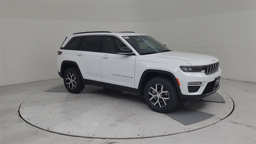 2025 Jeep Grand Cherokee Limited photo 2
