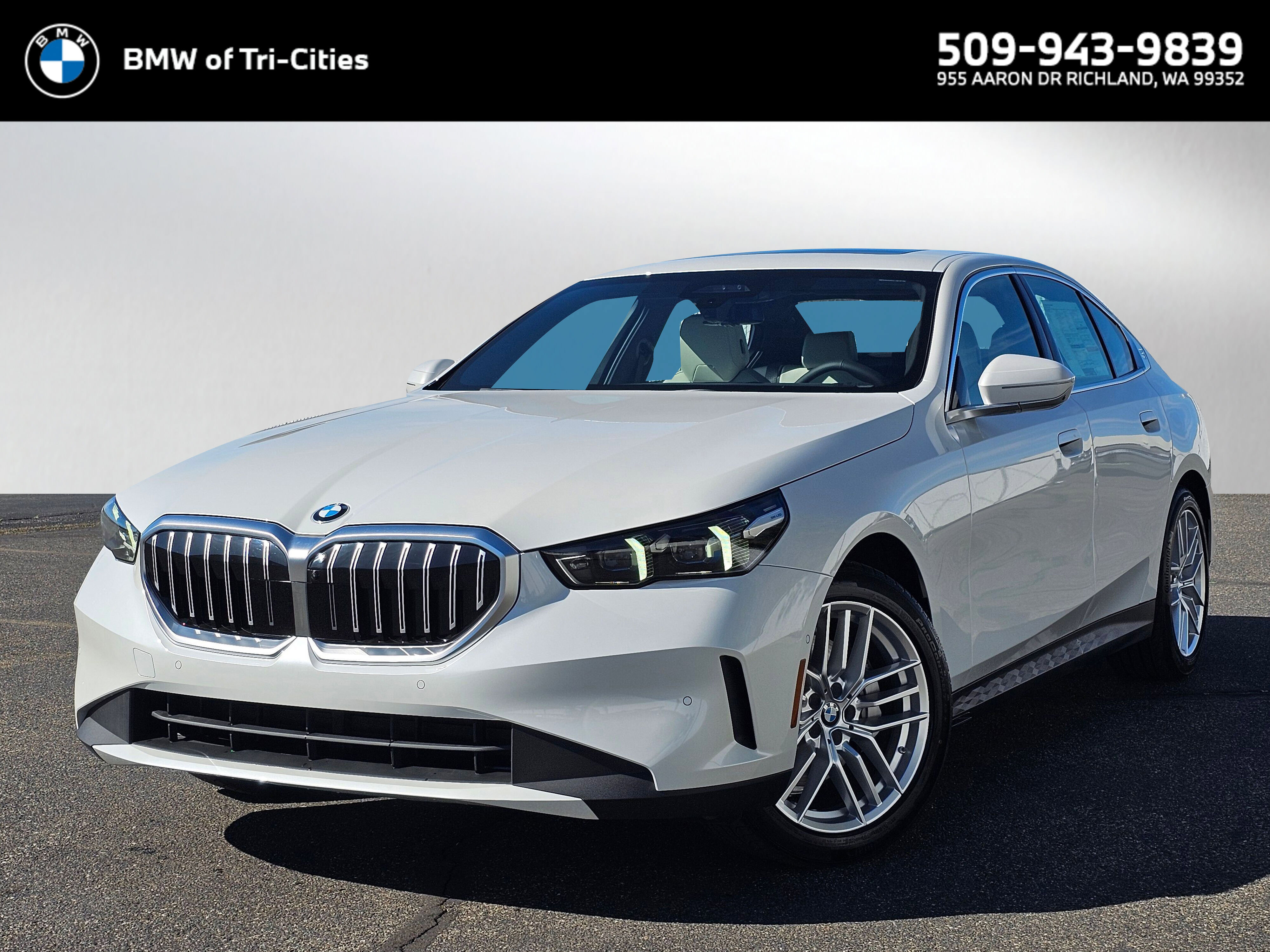 2025 BMW 5 Series 530i's photo